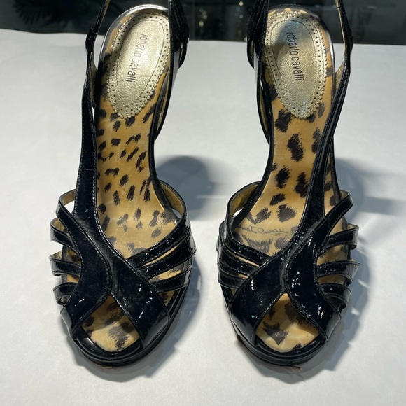 Roberto Cavalli Black Patent Leather Heels 37.5 Gorgeous and comfortable. - Picture 3 of 5